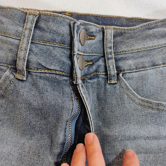 High-Rise Light Wash Denim Roll-Hem Shorts - Picture 2 of 10